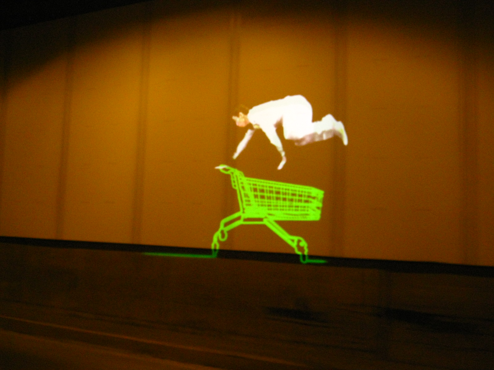Read more about the article Imágenes de luz en movimiento: sorprende a tus consumidores en la calle